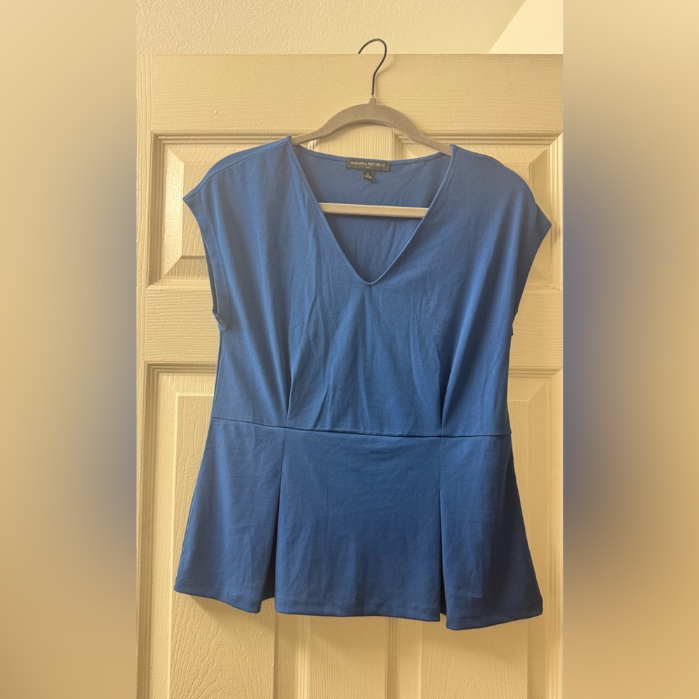 Banana Republic V-Neck Blue Blouse
